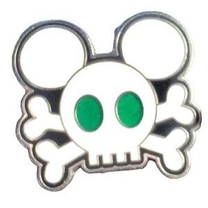 Disney Mickey Mouse Icon Trading Pin Pirate Skull Crossbones Lapel Pin Brooch